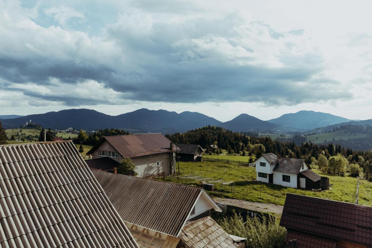 Popasul Transilvania Piatra Fantanele Bagian luar foto